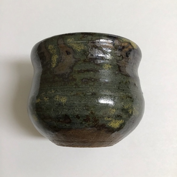 Studio Art Pottery Tea Bowl Sake Cup Handmade Green Glaze Brown Signed Vintage - Picture 14 of 16